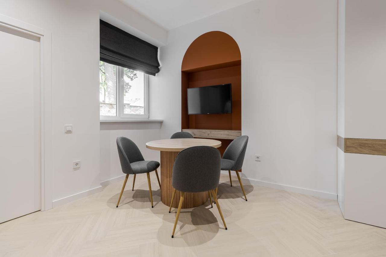 Inshiapartments On Ferentsa Lista Str Lviv Kültér fotó